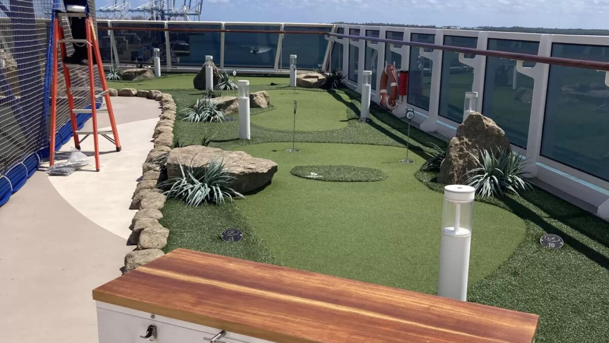 RSSC Splendor sports deck